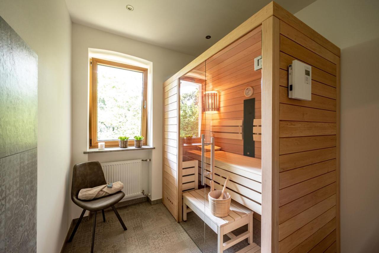 Landhaus Karbach Komplett Oder Einzelne Wohneinheiten Villa Inkl Sauna Bzw Waldhaeuschen Hirten Екстер'єр фото